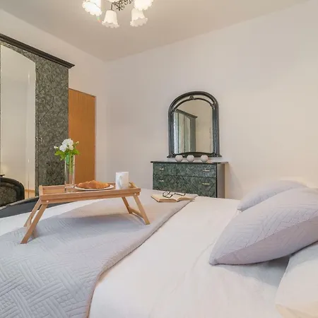 Kate's Family Place زادار