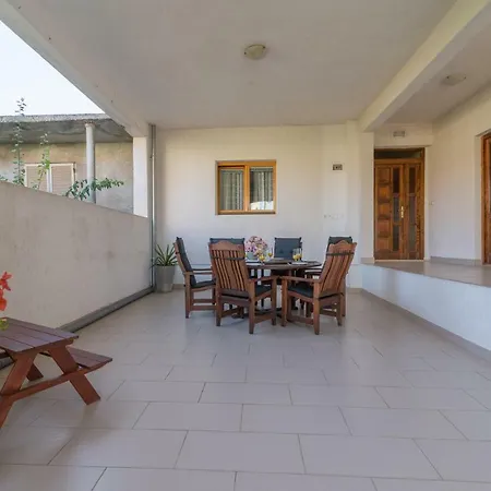 Kate's Family Place شقة *